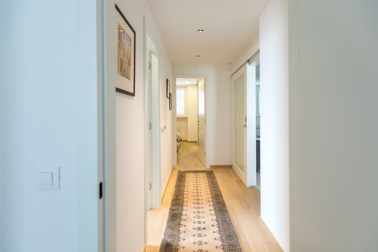 Spacious Modern Apartment Close To The Beach Dubrovnik Exterior photo